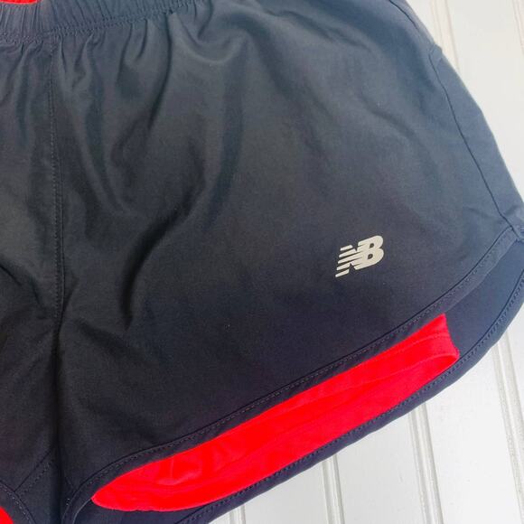New Balance Running Shorts Sz Small Black Pink - Picture 3 of 4